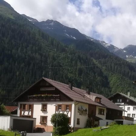 Haus Morgensonne Hotell Pettneu am Arlberg Eksteriør bilde