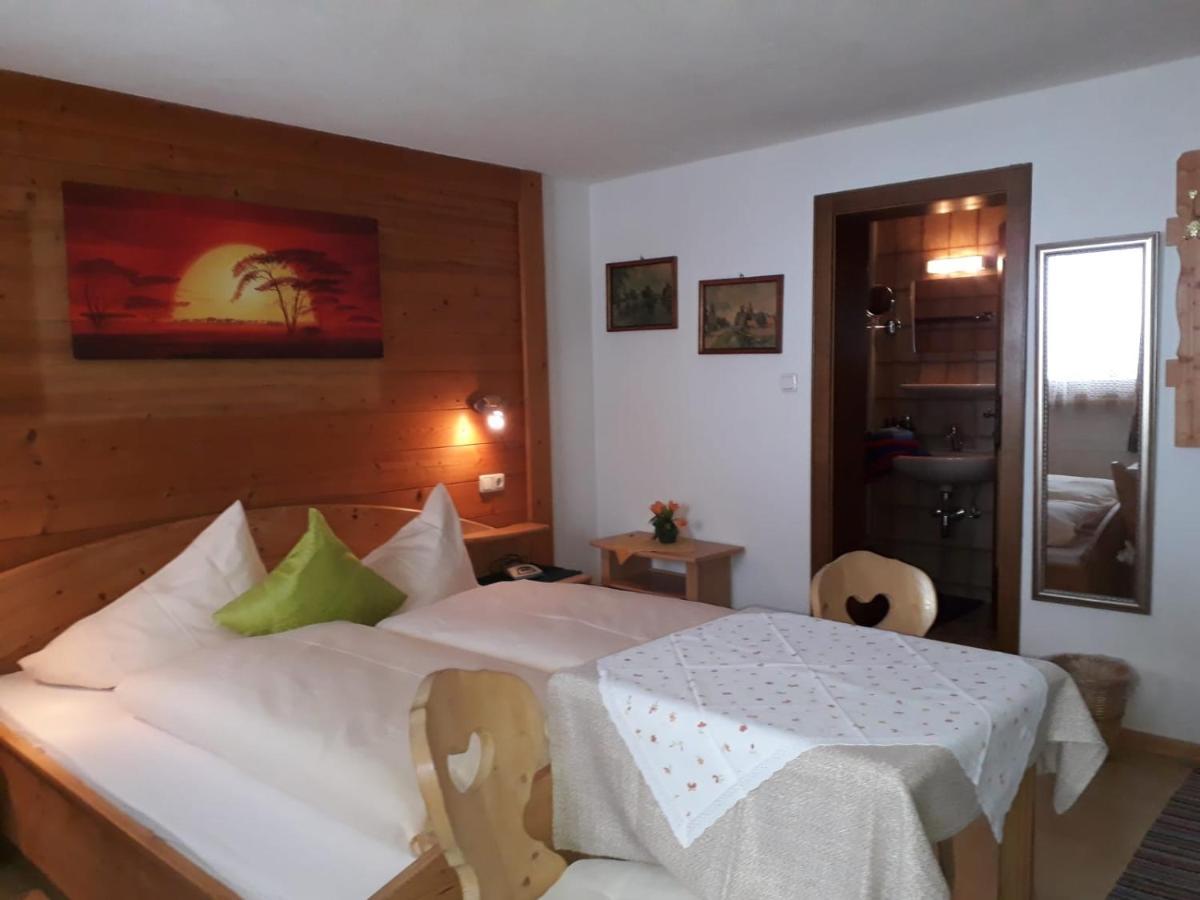 Haus Morgensonne Hotell Pettneu am Arlberg Eksteriør bilde