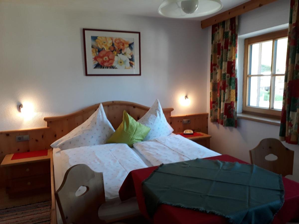Haus Morgensonne Hotell Pettneu am Arlberg Eksteriør bilde