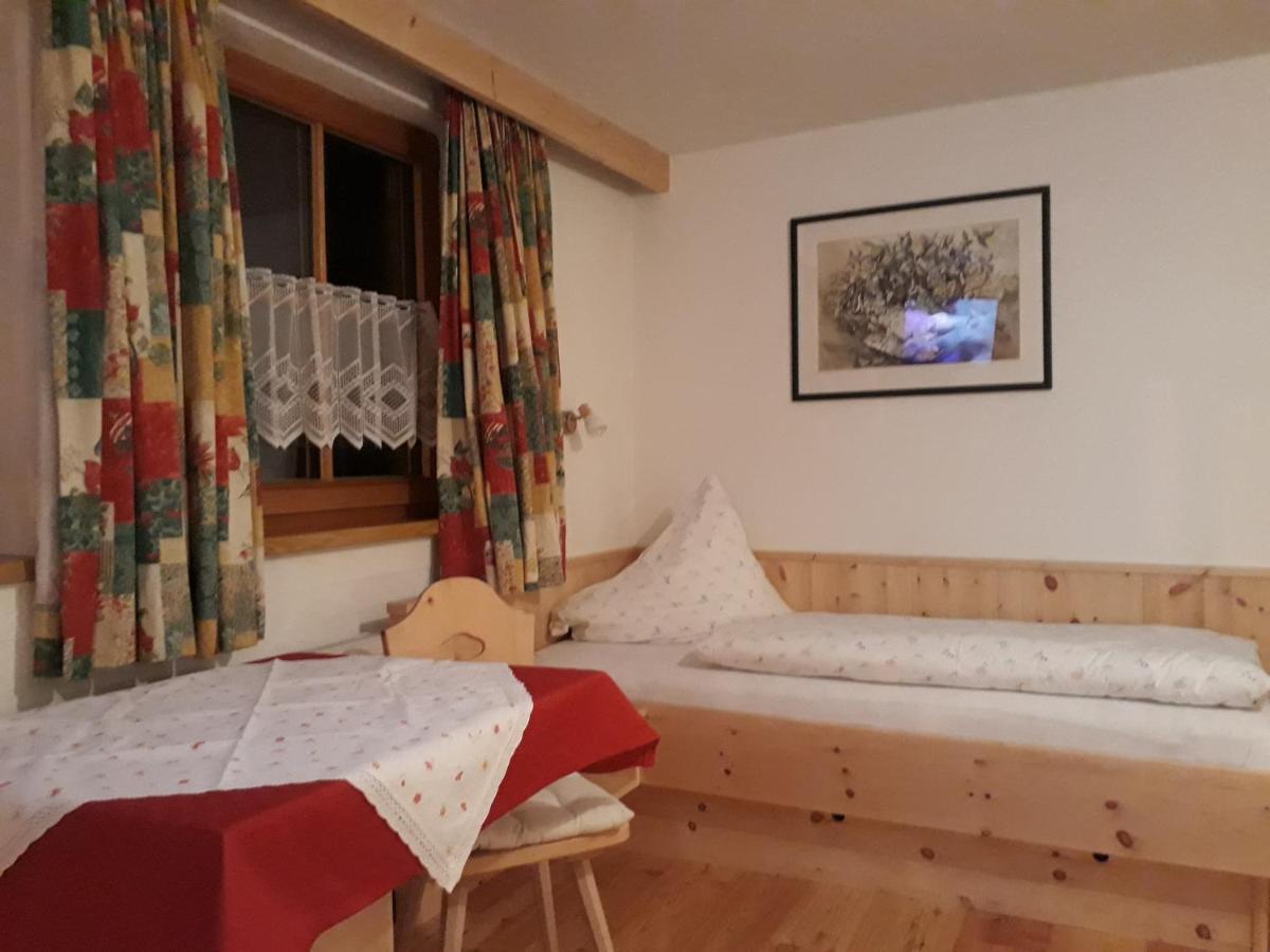 Haus Morgensonne Hotell Pettneu am Arlberg Eksteriør bilde