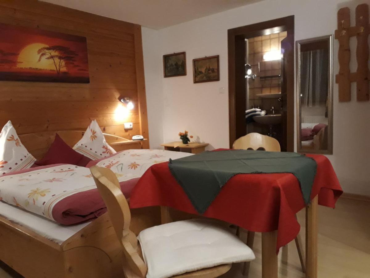 Haus Morgensonne Hotell Pettneu am Arlberg Eksteriør bilde